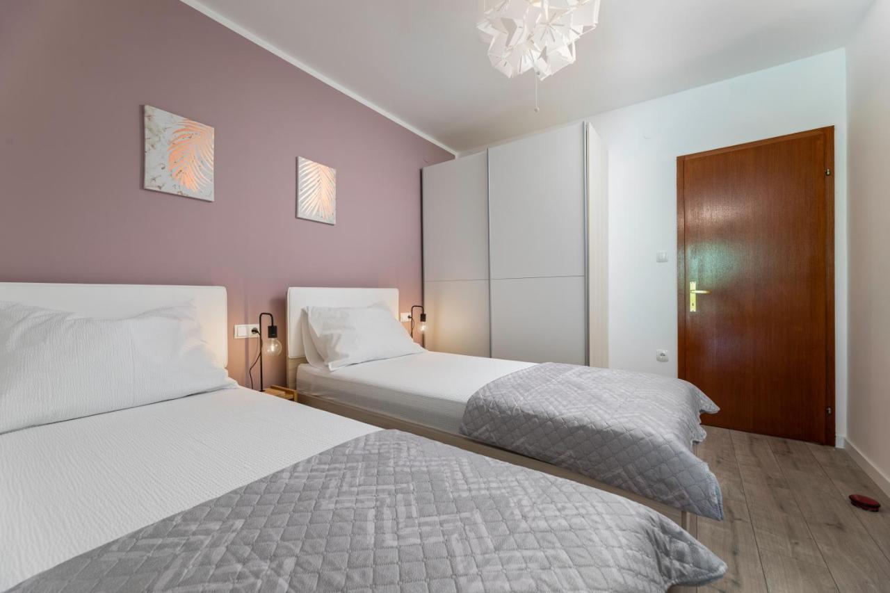 Apartments Vjeko Krk Town Εξωτερικό φωτογραφία