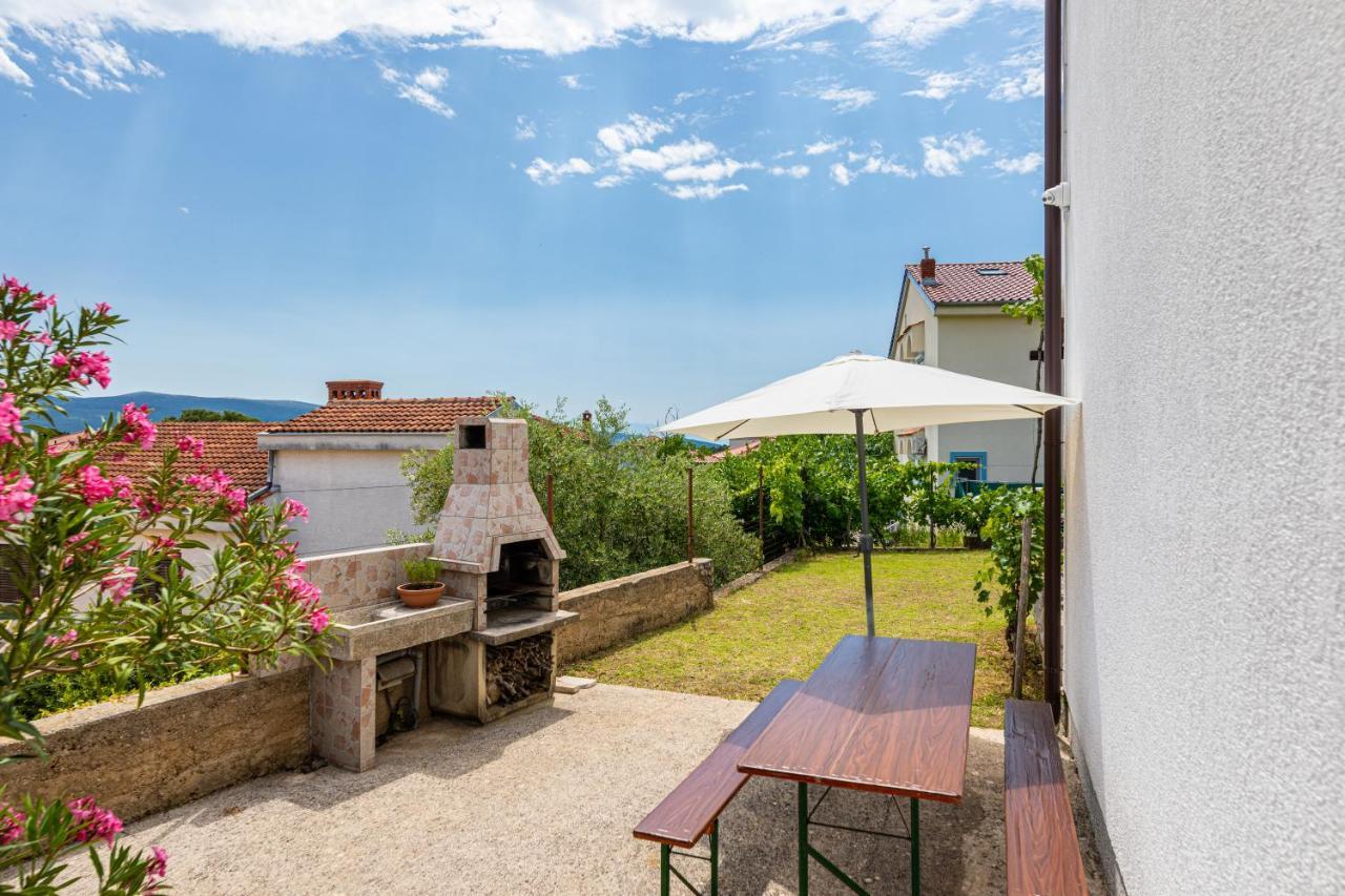 Apartments Vjeko Krk Town Εξωτερικό φωτογραφία